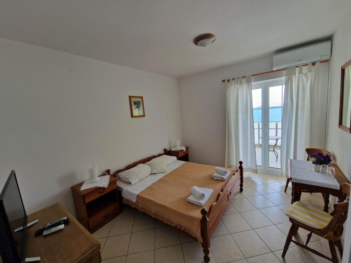Villa Gabriel Pag Town Exteriör bild