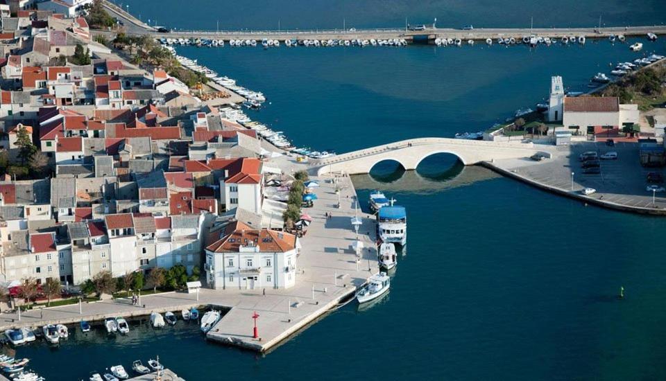 Villa Gabriel Pag Town Exteriör bild