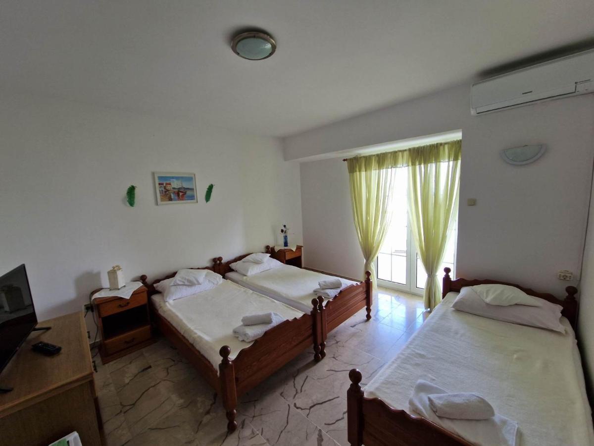 Villa Gabriel Pag Town Exteriör bild