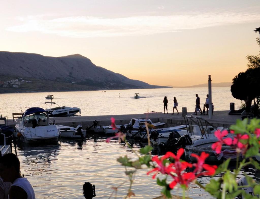 Villa Gabriel Pag Town Exteriör bild